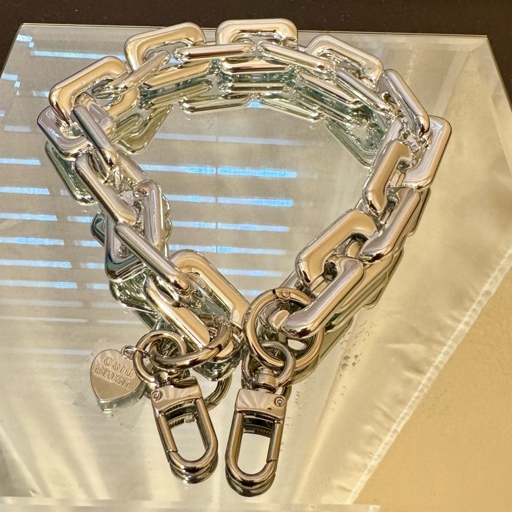 Gold Blush Silver GlamLinks -
Chunky Metallic Acrylic Bag Chain for bags